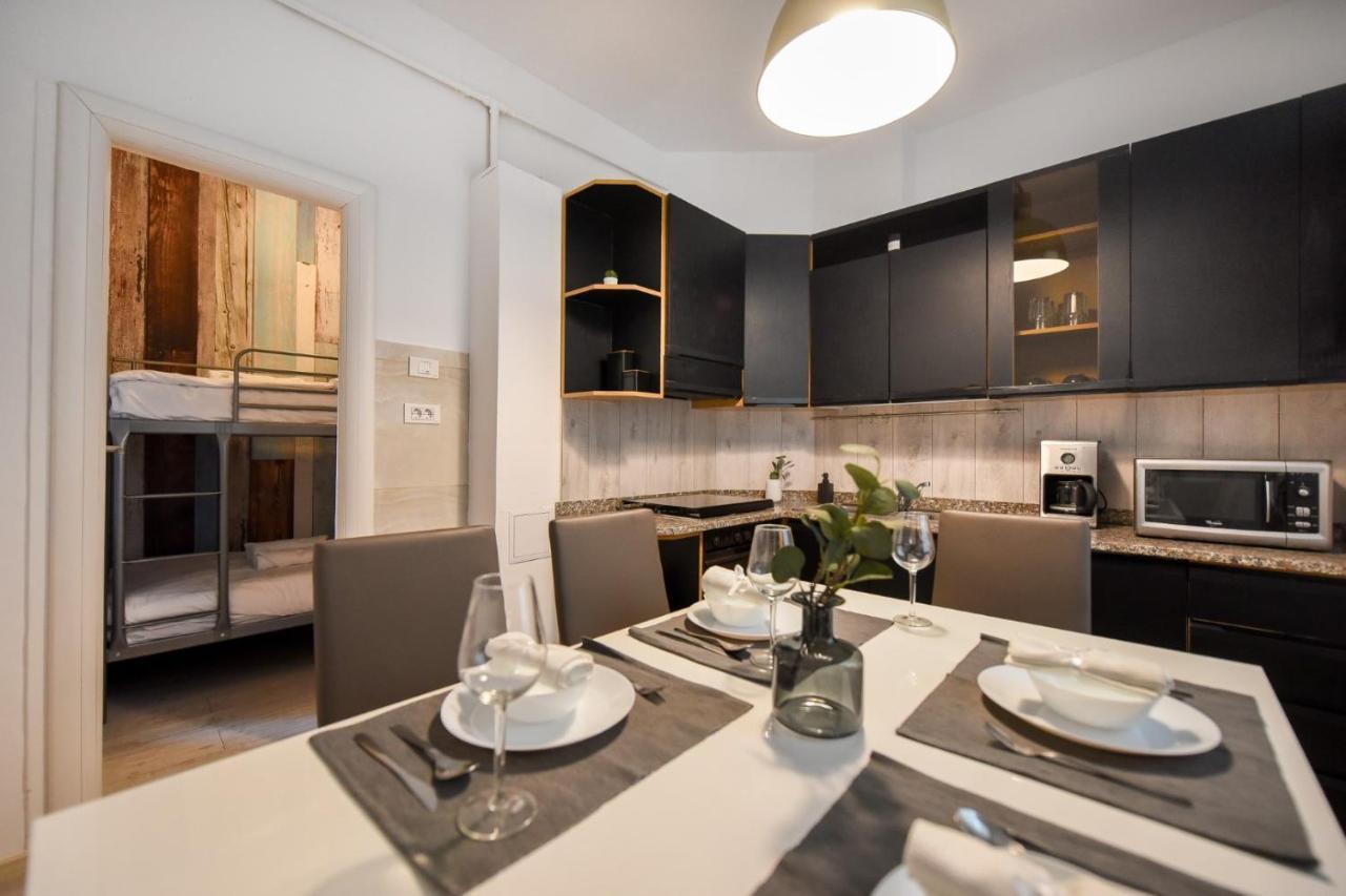 شقة بوخارست  في Amazing Location & Elegant Apt - Old Town المظهر الخارجي الصورة
